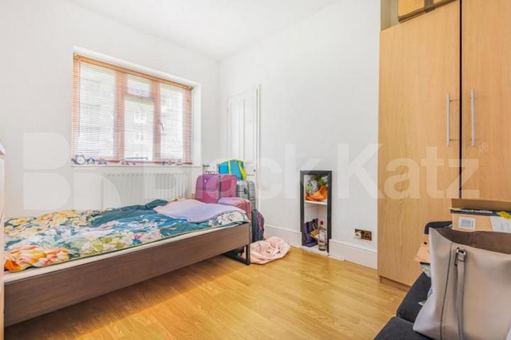 Location, location, location  Balin House Long Lane, London Bridge / Borough 